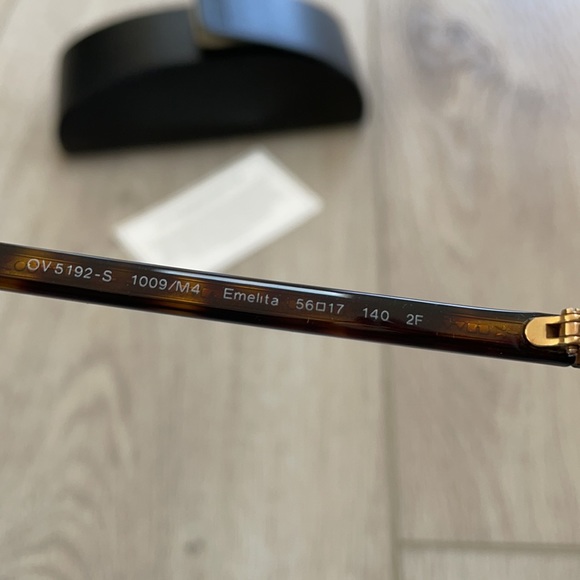 OLIVER PEOPLES - Picture 4 of 5